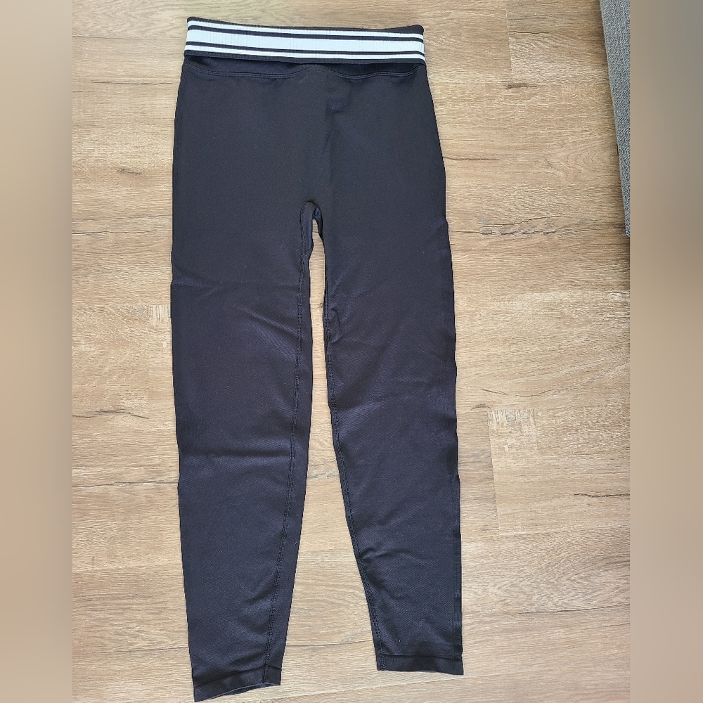 Victorias Secret PINK Black High Waist Butt Sculpting Leggings LG